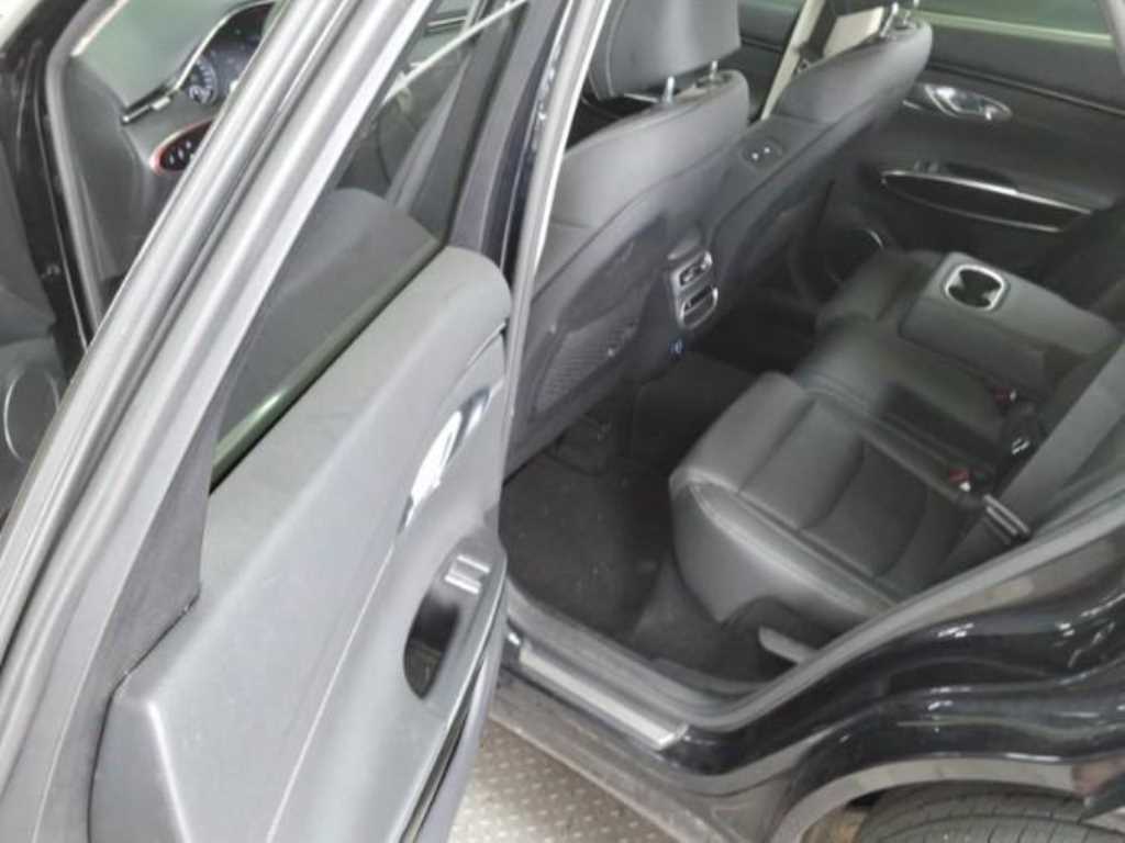 Genesis GV70 - Vista 12