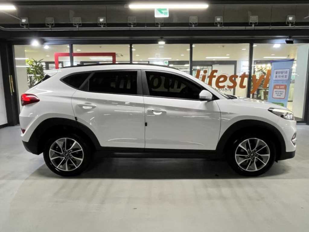 HYUNDAI Tucson - Vista 3
