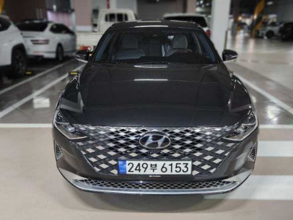 HYUNDAI Grandeur - Vista 2