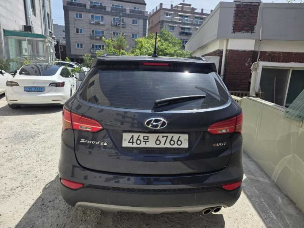 HYUNDAI Santa Fe - Vista 2