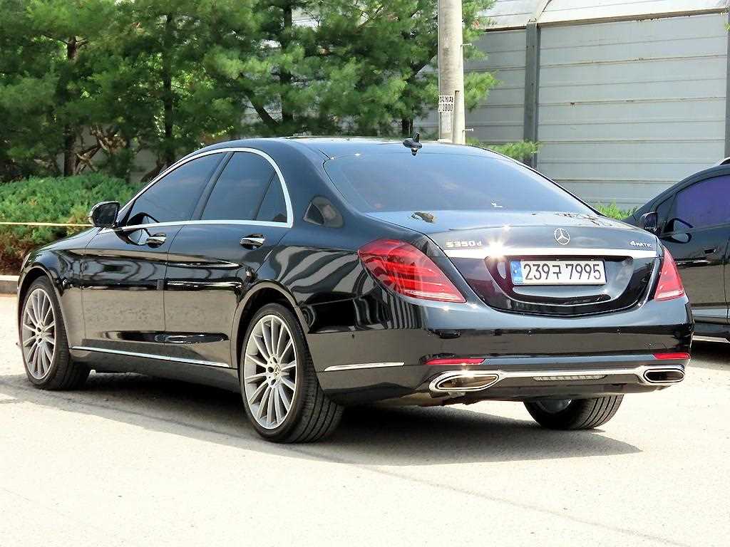Mercedes Benz S Class - Vista 3