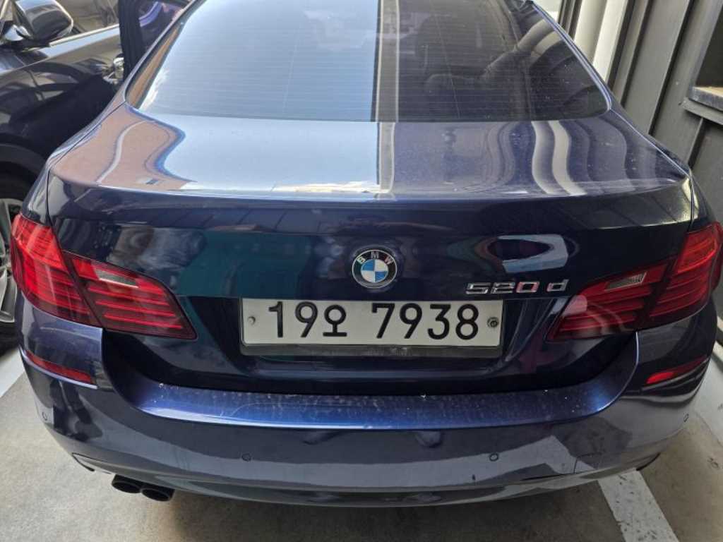 BMW 5 Series - Vista 3