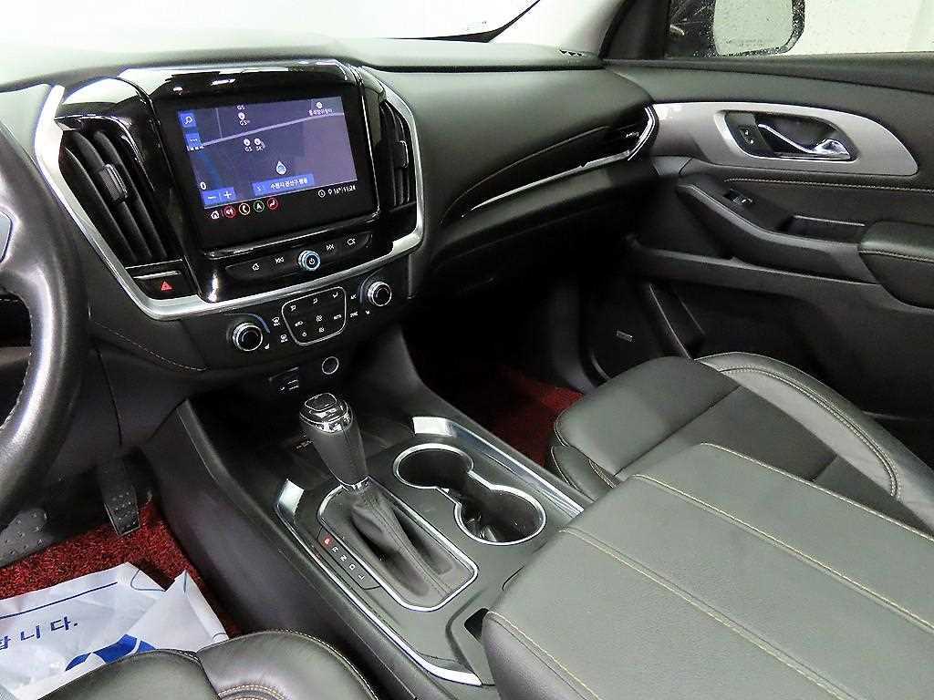 Chevrolet Travers 2020 Azul - Importación desde Corea - HF Imports Iquique - Foto 13