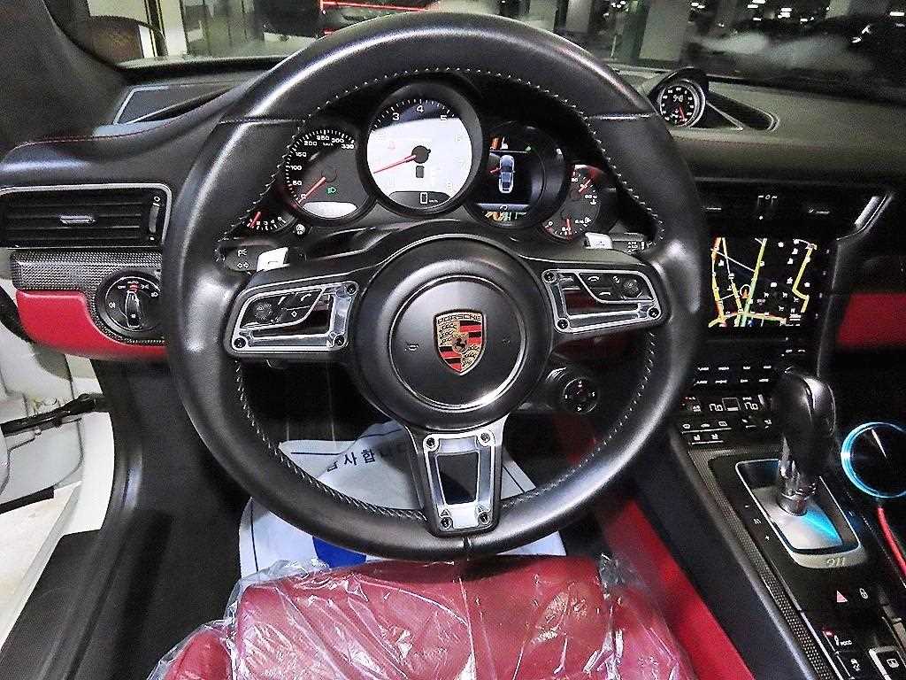 Porsche 911 - Vista 8