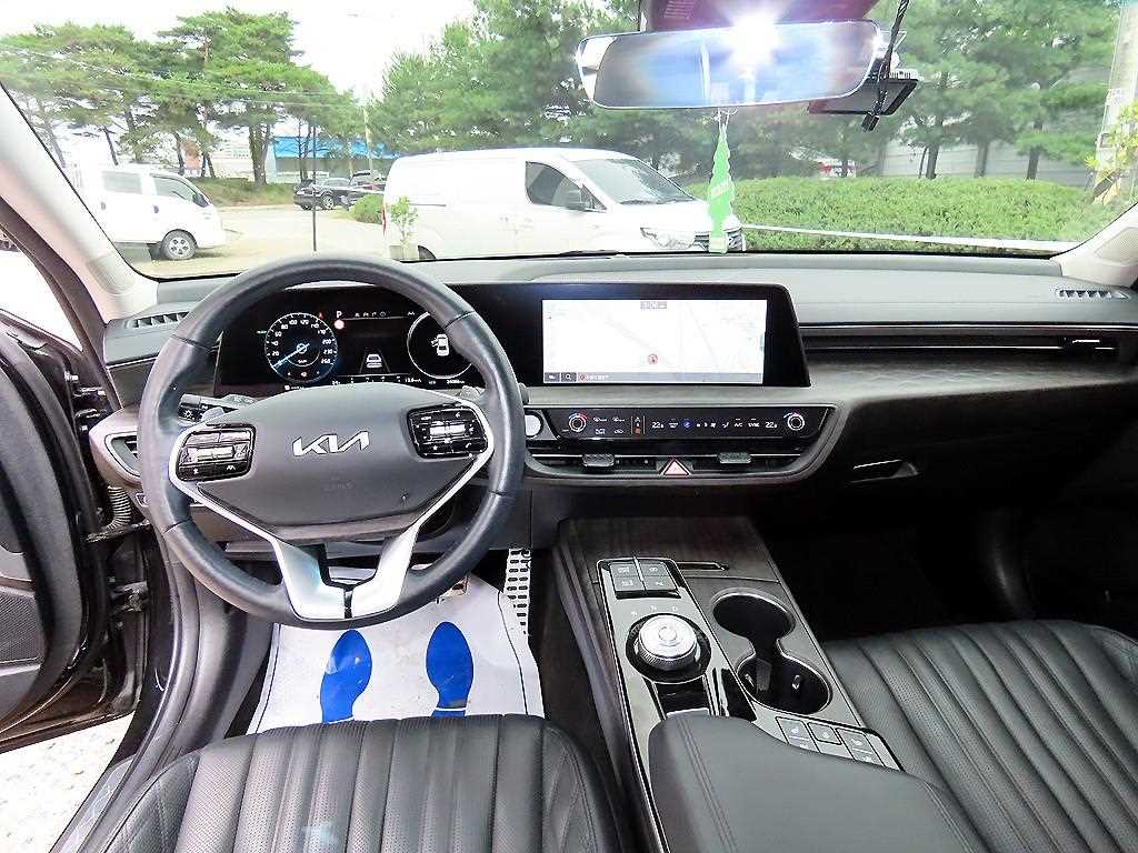 KIA K8 - Vista 7