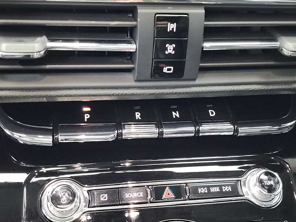 Lincoln Corsair - Vista 8