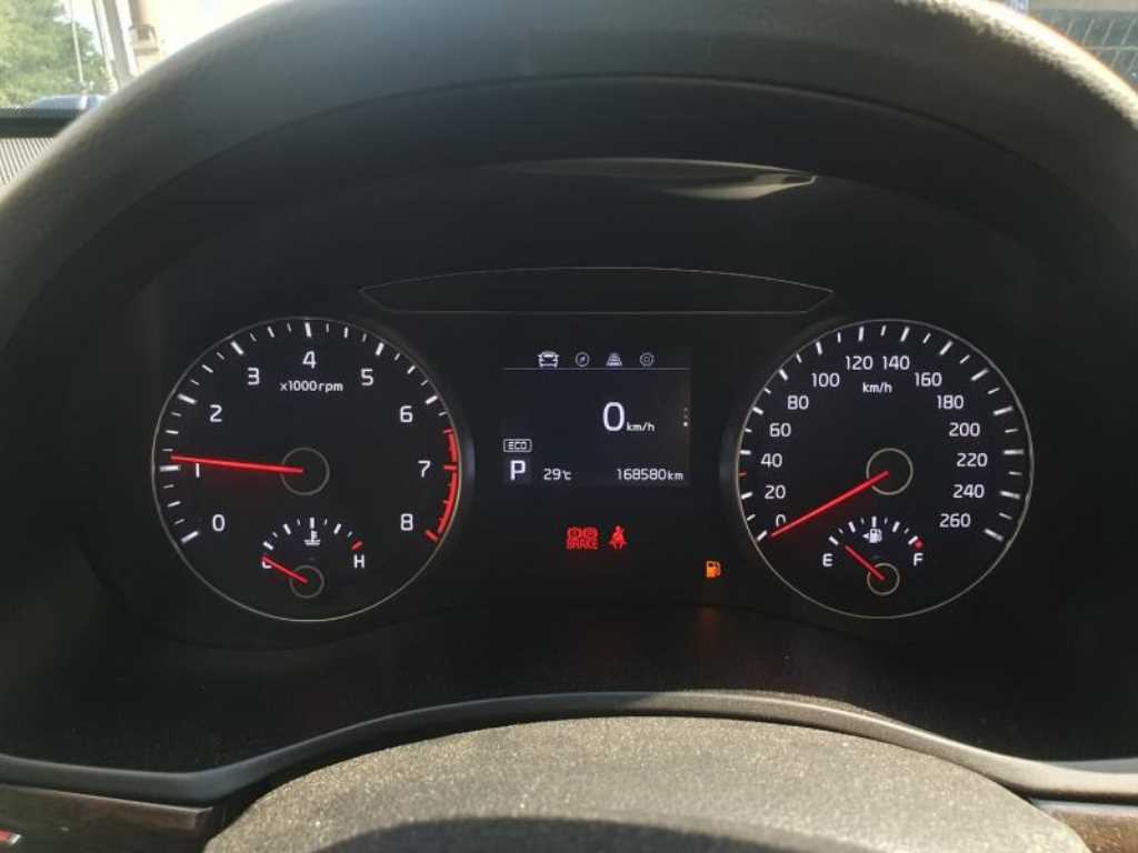 KIA K7 - Vista 5