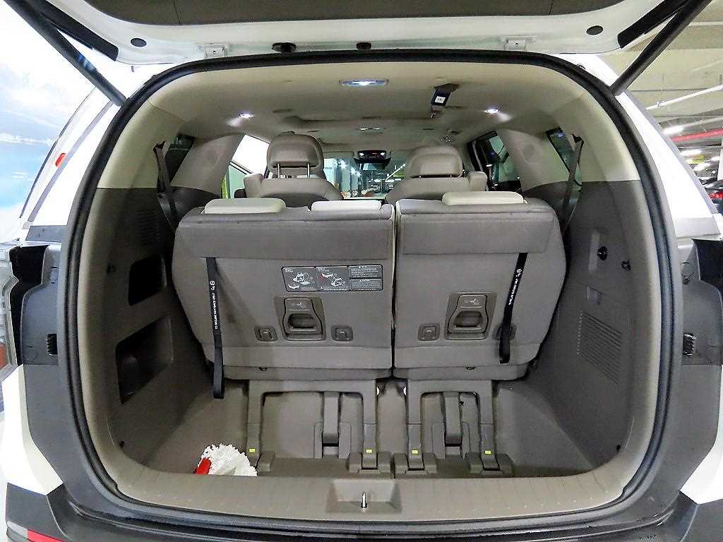 KIA Carnival 2025 Blanco - Importación desde Corea - HF Imports Iquique - Foto 15