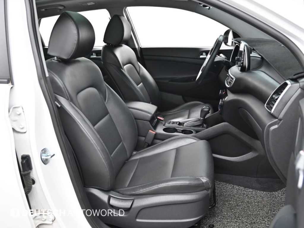 HYUNDAI Tucson - Vista 10