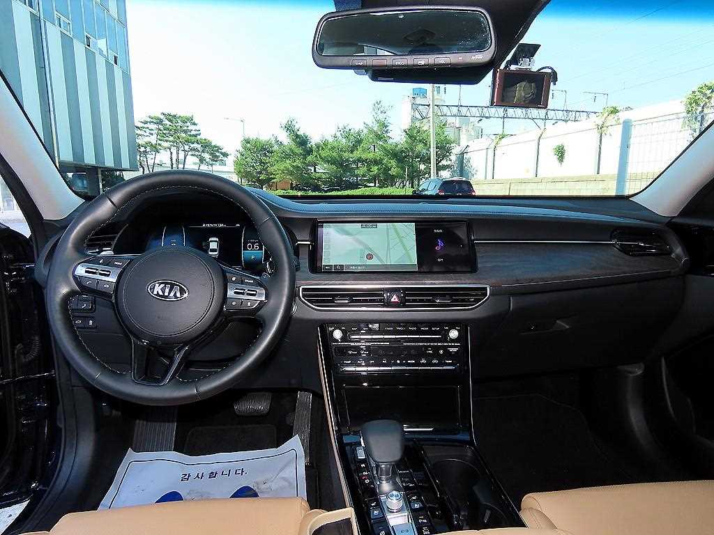 KIA K7 - Vista 7