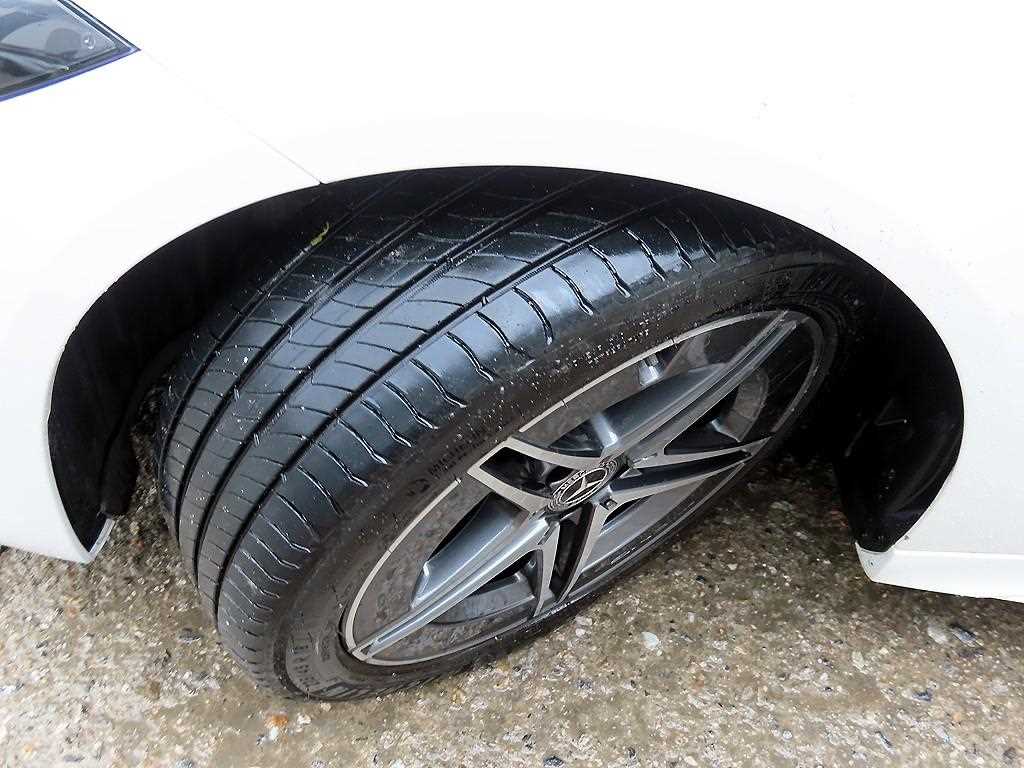 Mercedes Benz C Class 2024 Blanco - Importación desde Corea - HF Imports Iquique - Foto 20
