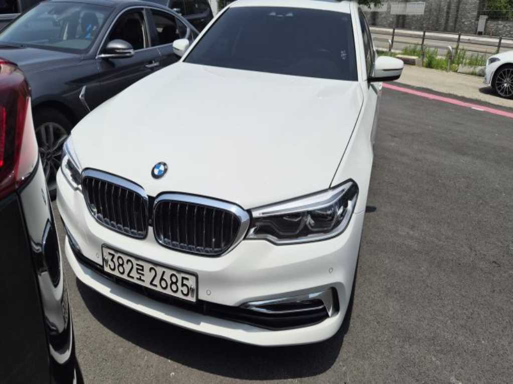 BMW 5 Series 2018 Blanco - Importación desde Corea - HF Imports Iquique - Foto 1