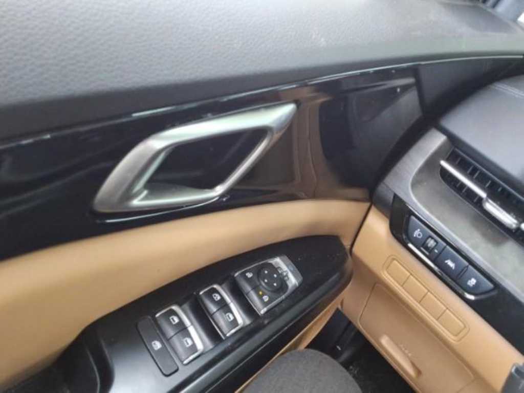 KIA Carnival - Vista 3