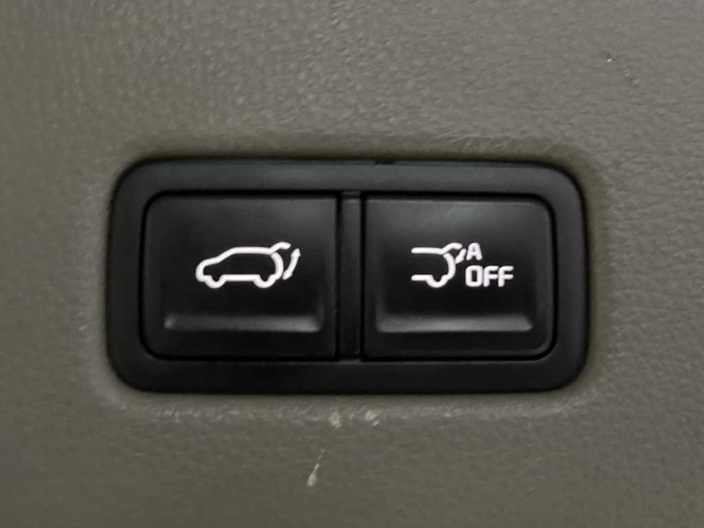 KIA Carnival - Vista 5