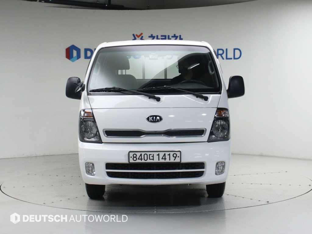Small Truck Cargo (small) 2018 Blanco - Importación desde Corea - HF Imports Iquique - Foto 1