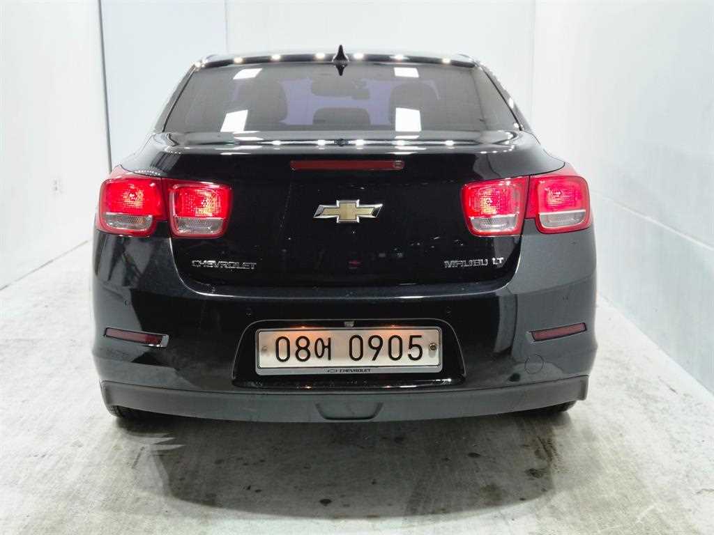 Chevrolet Malibu - Vista 3