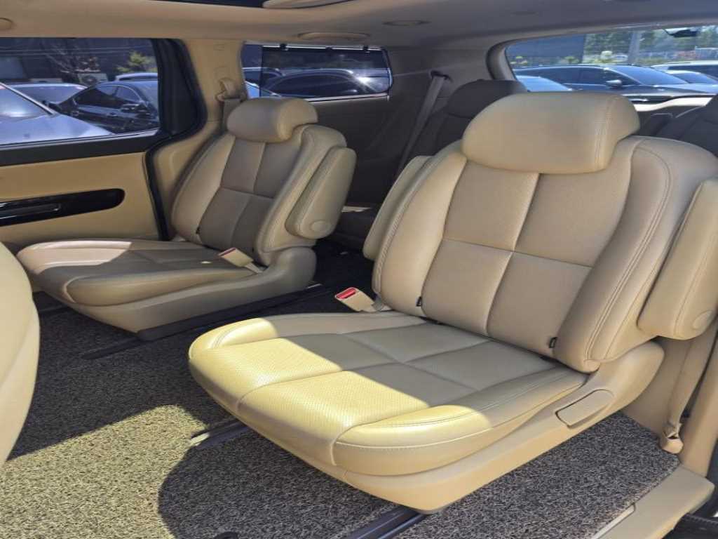 KIA Carnival 2019 - Importación desde Corea - HF Imports Iquique - Foto 17