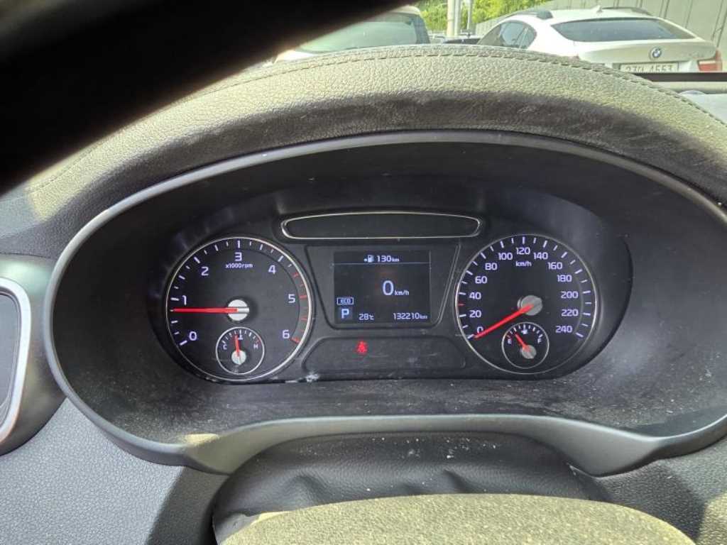 KIA Sorento - Vista 8
