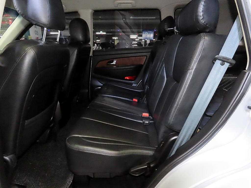 Ssangyong Rexton - Vista 7