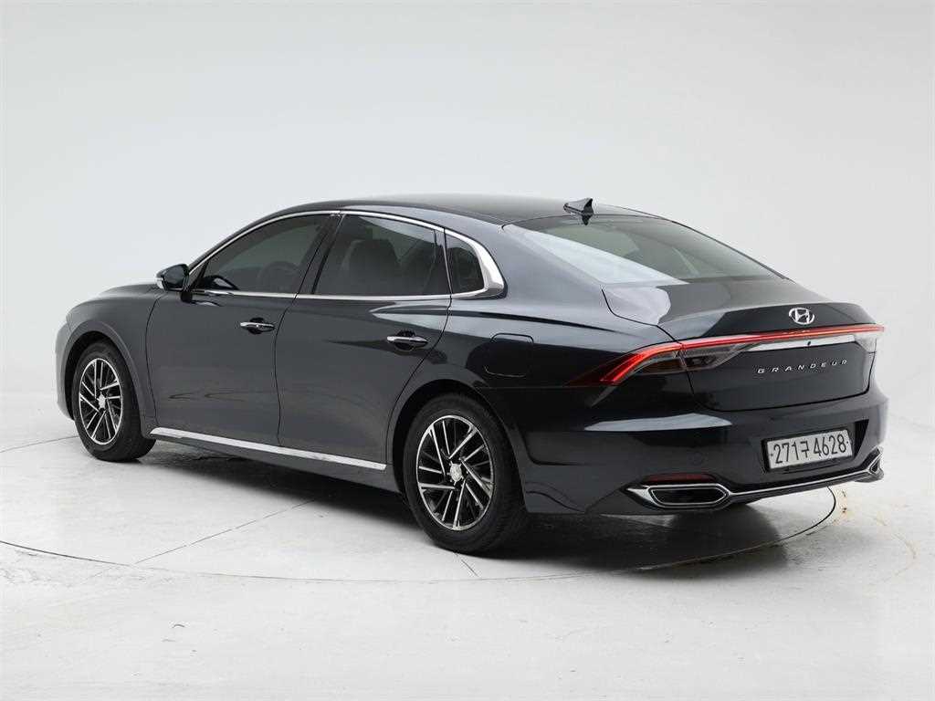 HYUNDAI Grandeur - Vista 4