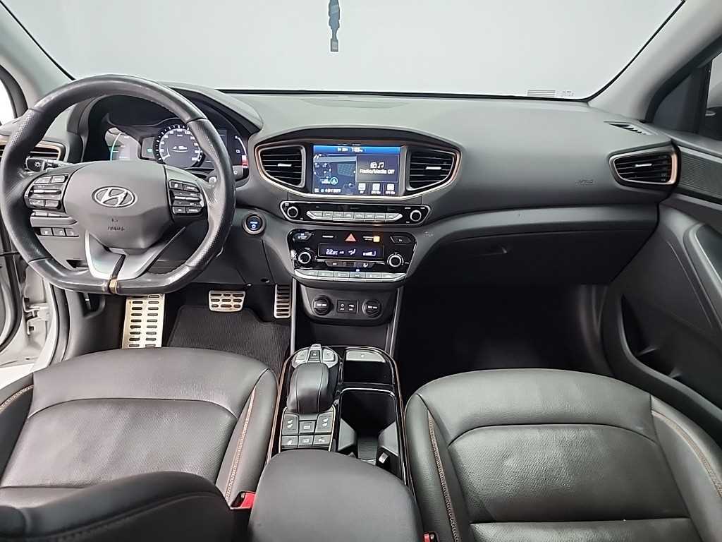 HYUNDAI Ioniq - Vista 8