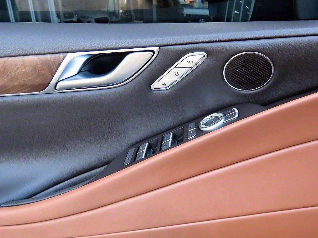 Genesis G80 - Vista 12