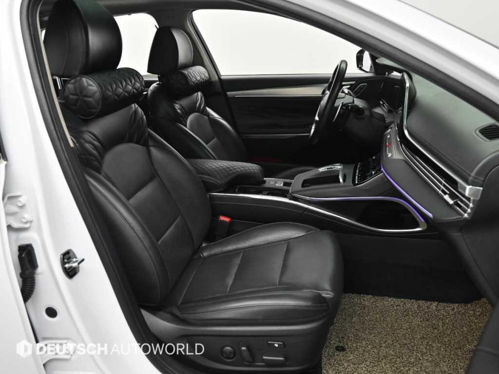 HYUNDAI Grandeur - Vista 12