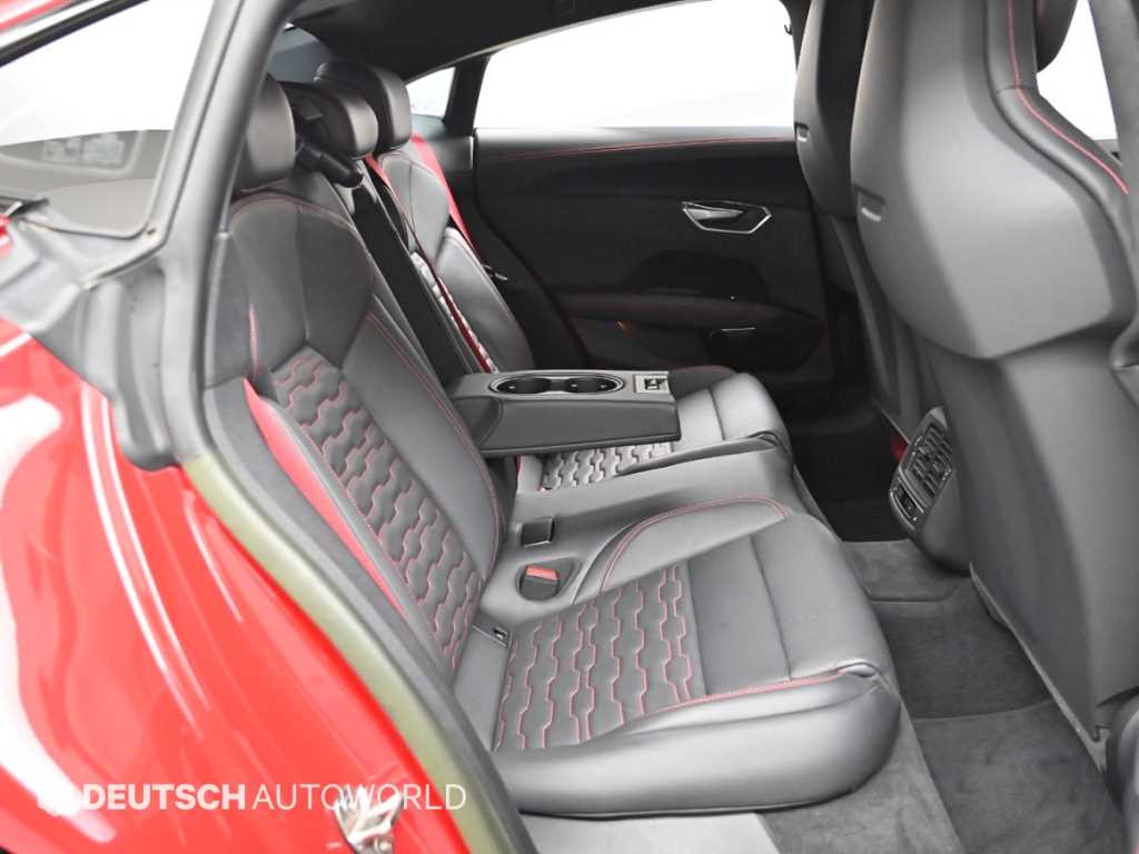 Audi RS e-tron GT - Vista 12
