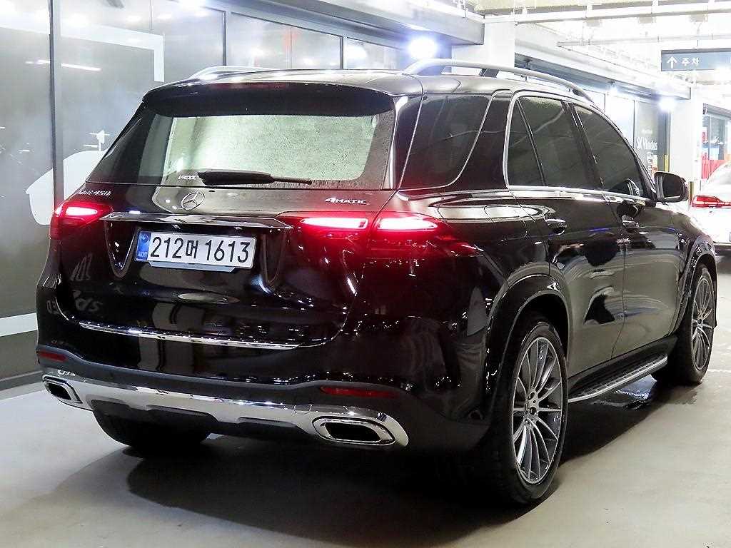 Mercedes Benz GLE Class - Vista 4