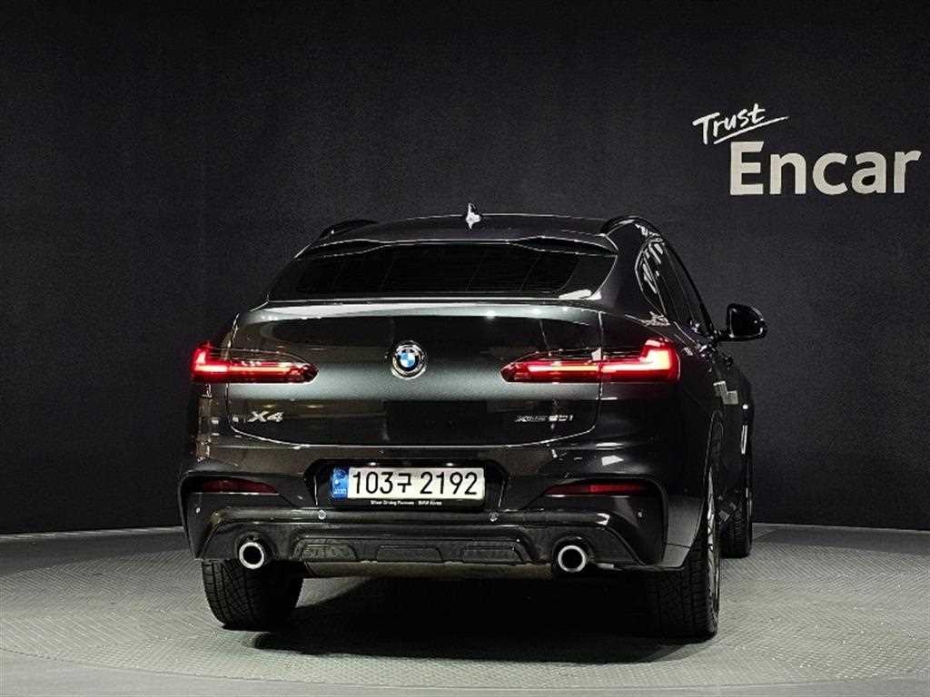 BMW X4 - Vista 4