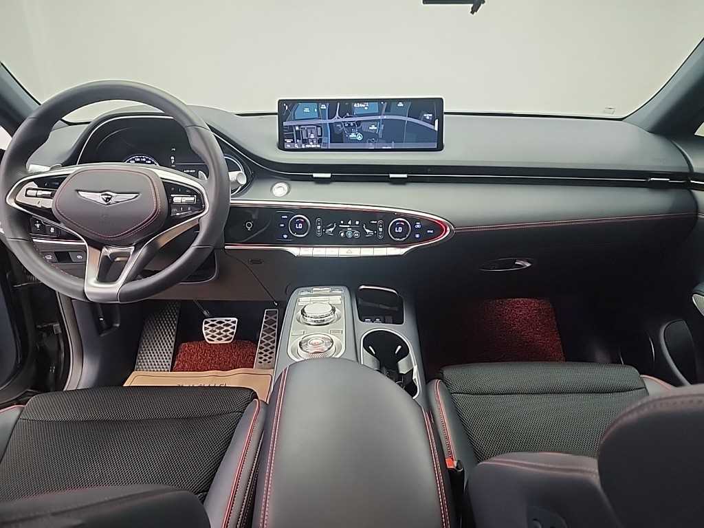 Genesis GV70 - Vista 7