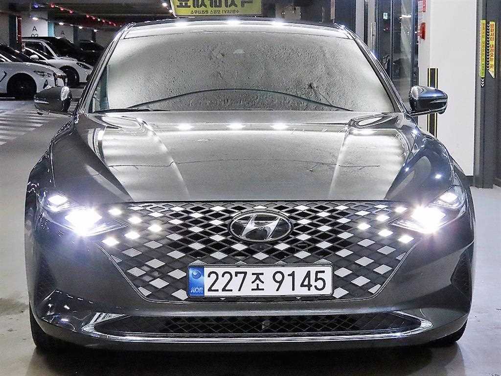 HYUNDAI Grandeur - Vista 2