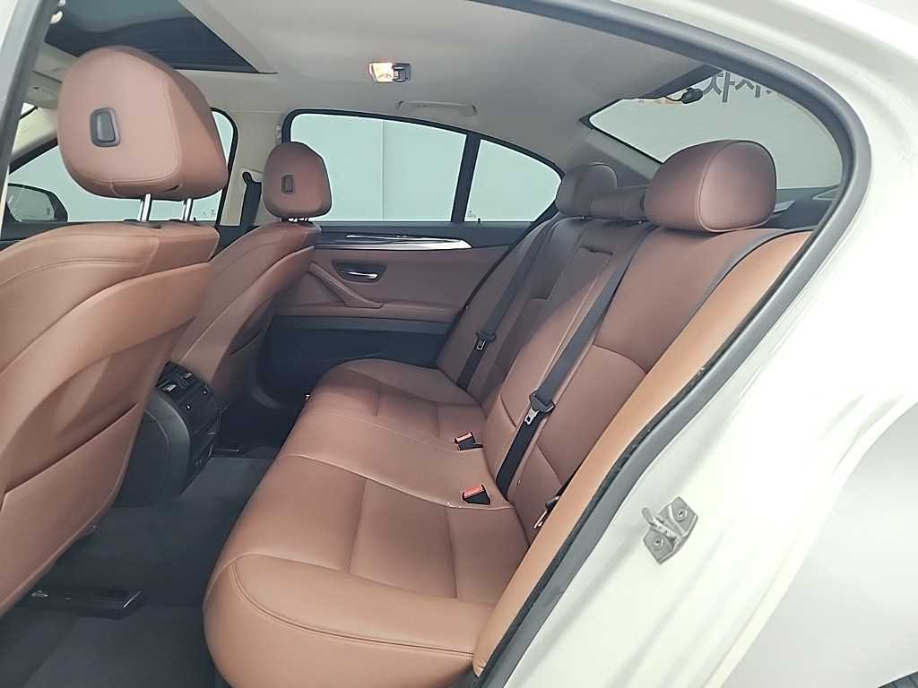 BMW 5 Series - Vista 12
