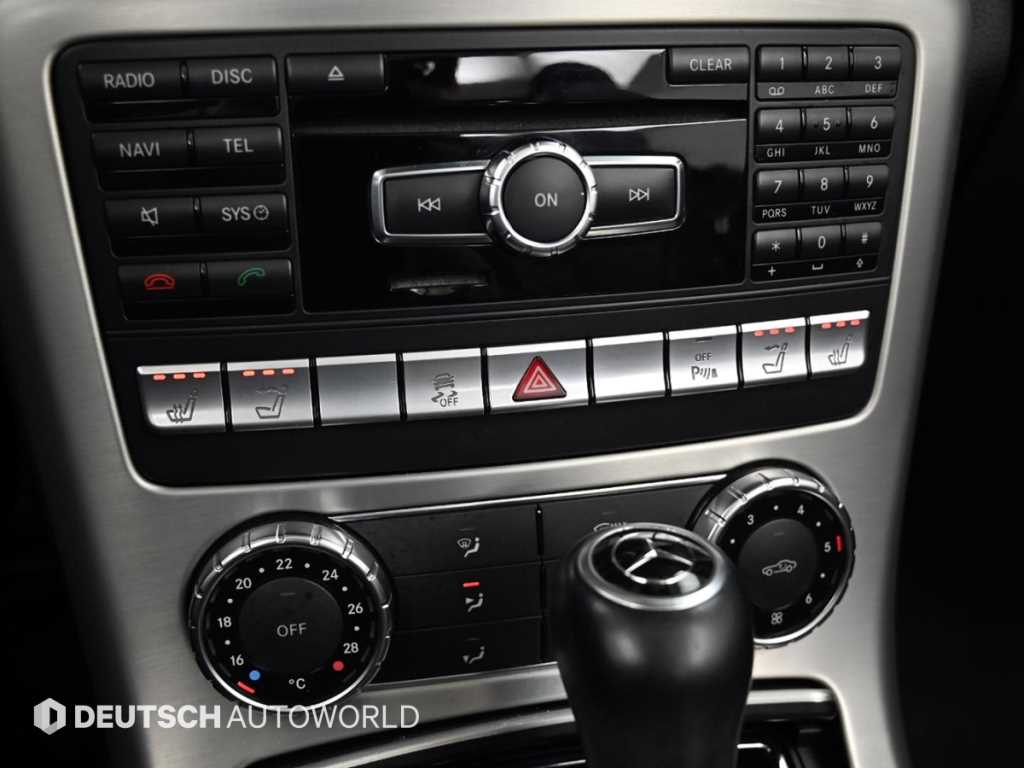 Mercedes Benz SLK Class - Vista 4