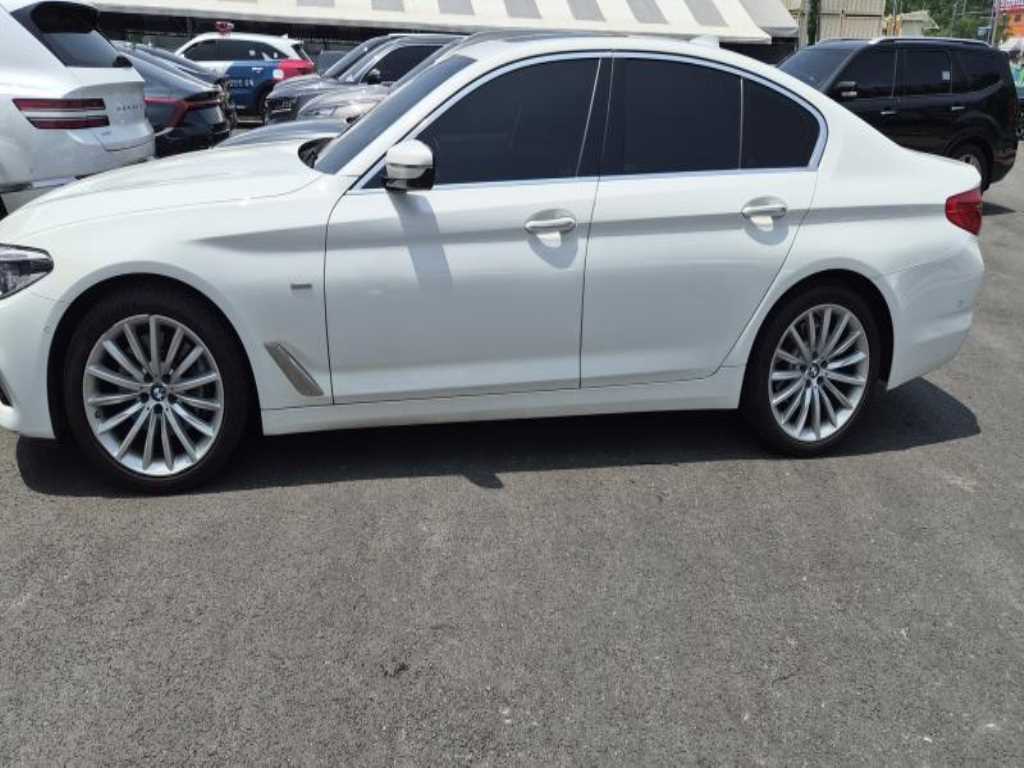 BMW 5 Series - Vista 2