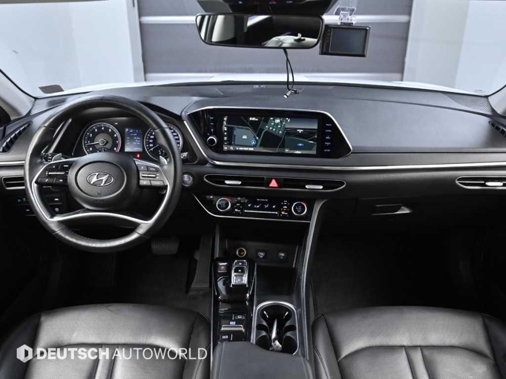 HYUNDAI Sonata - Vista 7