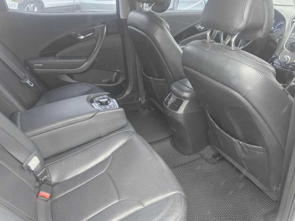 HYUNDAI Grandeur - Vista 11