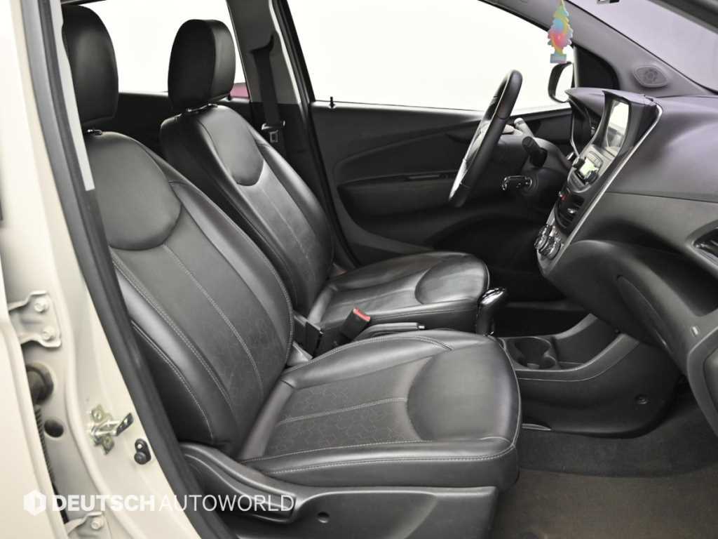 Chevrolet Spark - Vista 11