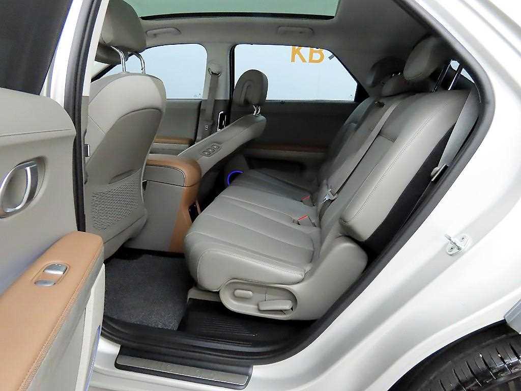 HYUNDAI Ioniq 5 - Vista 6