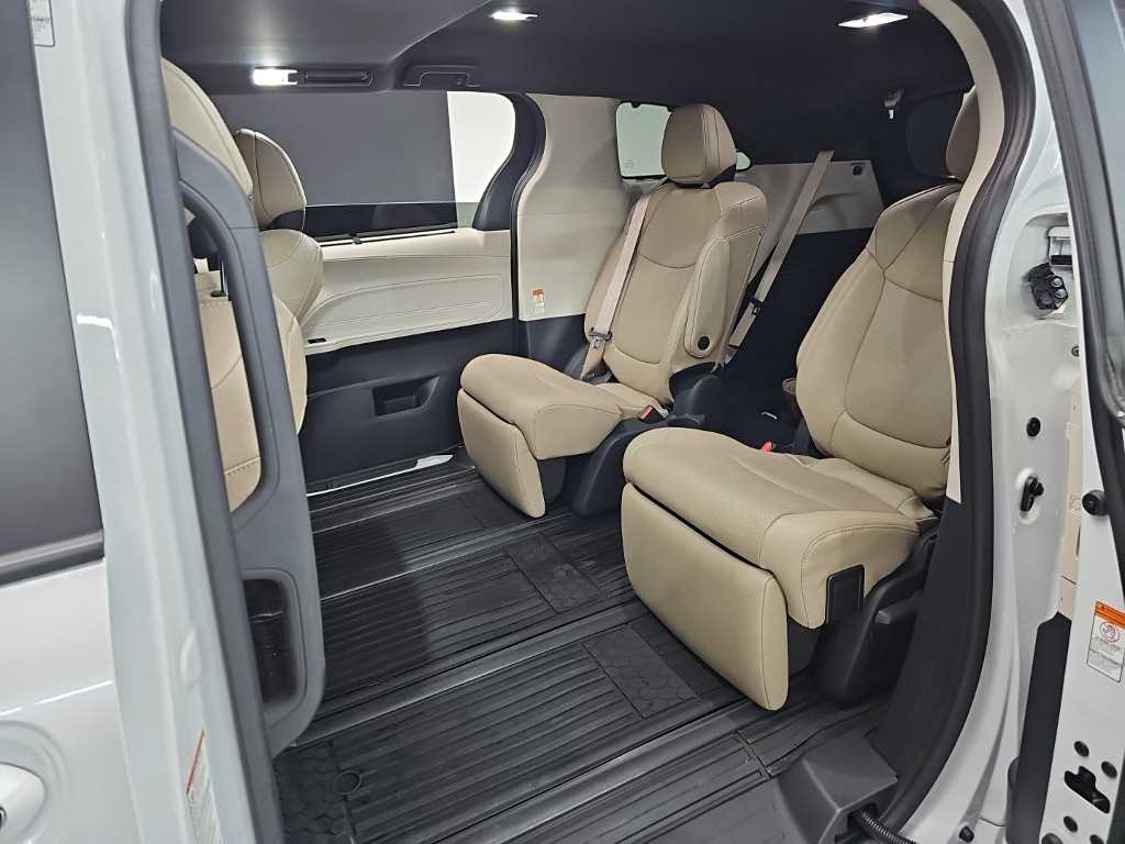 Toyota Siena - Vista 12