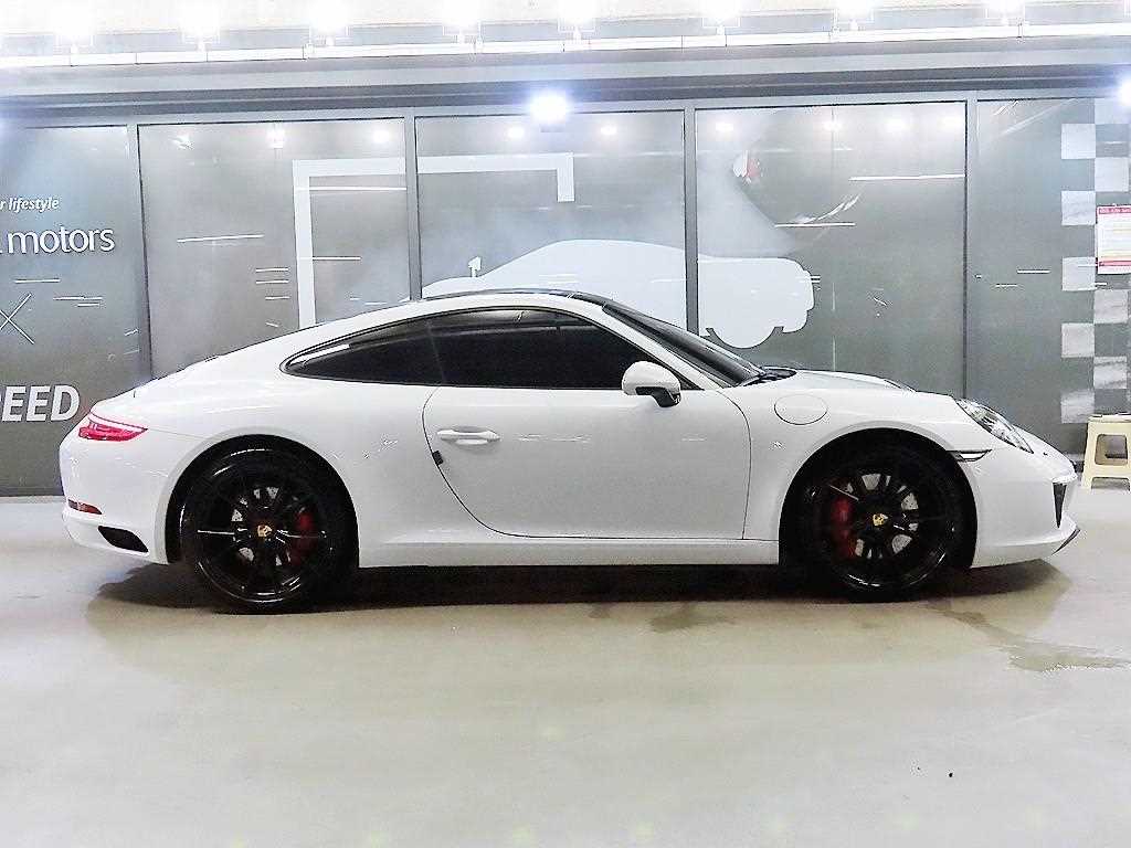 Porsche 911 - Vista 3