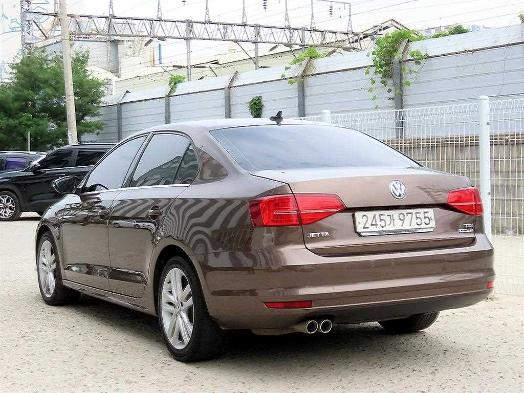 Volkswagen Jetta - Vista 3
