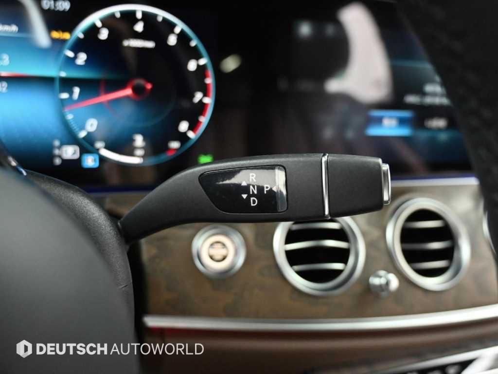 Mercedes Benz E class - Vista 9