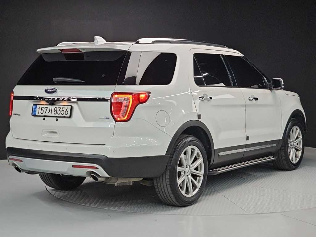 Ford Explorer - Vista 4