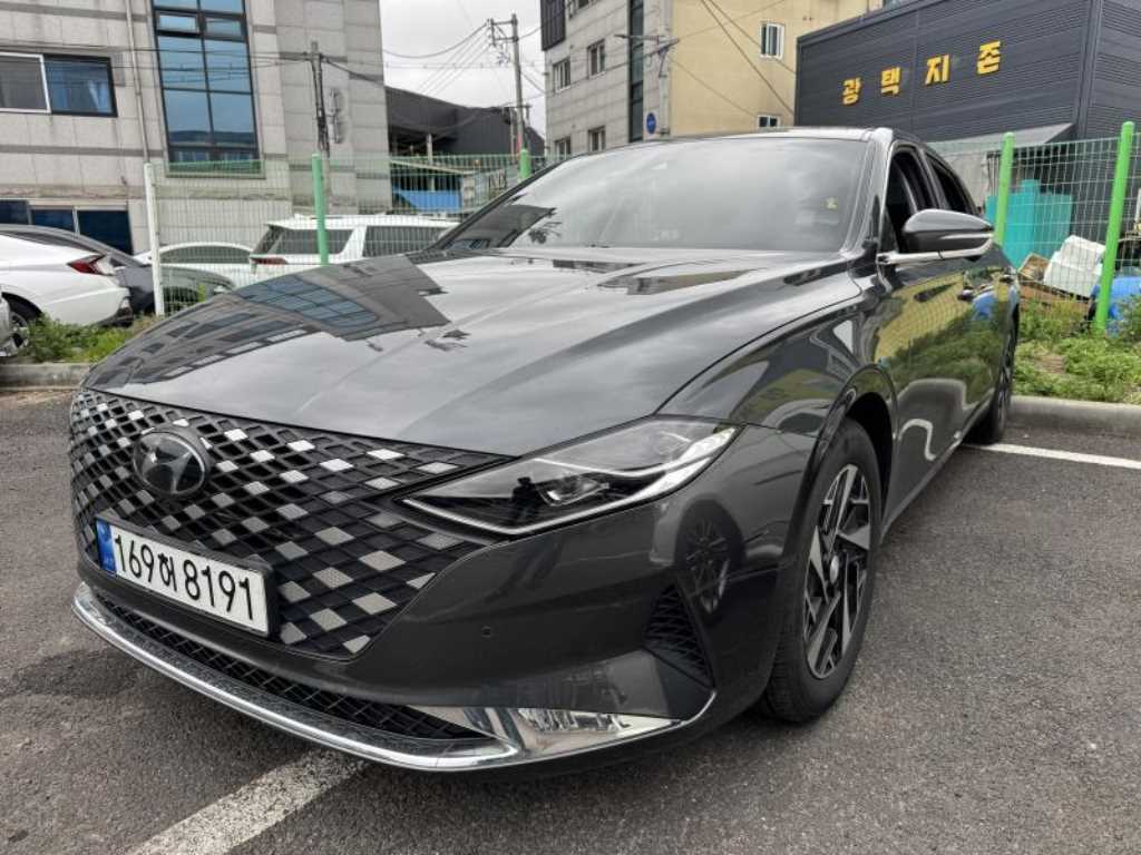 HYUNDAI Grandeur - Vista 3