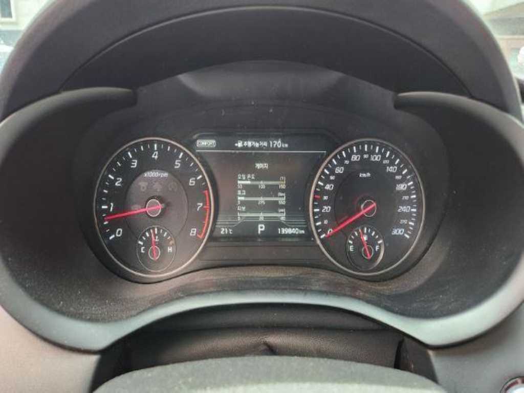 KIA Stinger - Vista 6