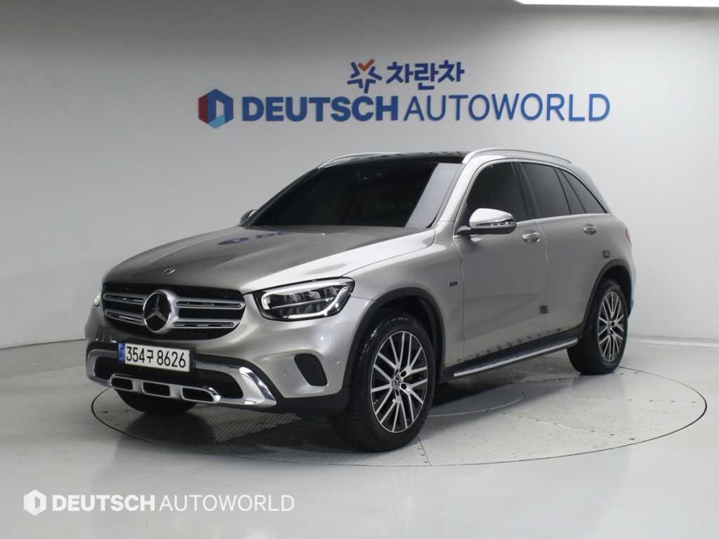 Mercedes Benz GLC Class 2021 Plateado - Importación desde Corea - HF Imports Iquique - Foto 1