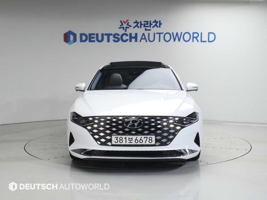 HYUNDAI Grandeur - Vista 2