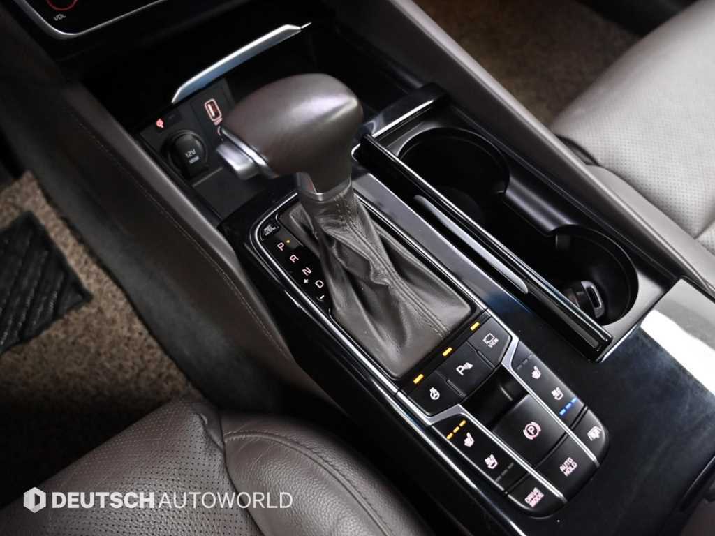 KIA K7 - Vista 9