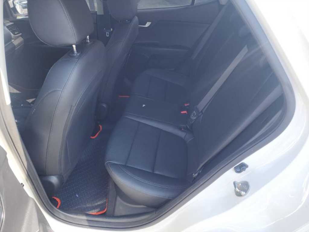 KIA Stonic - Vista 9